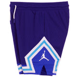 Air Diamond Short - Denny's