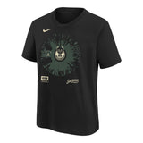 Bucks Courtside Max 90 Fade Tee - Denny's