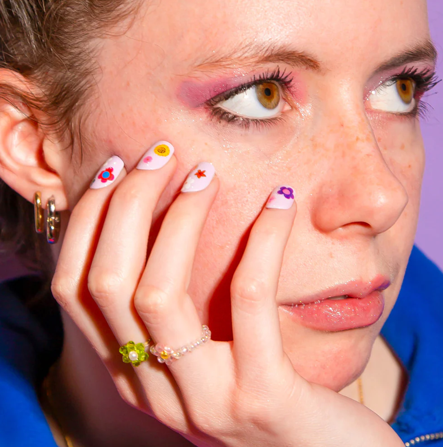 Flower Nail Stickers - Denny's
