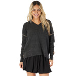 Two Tone V-Neck Sweater - Denny's