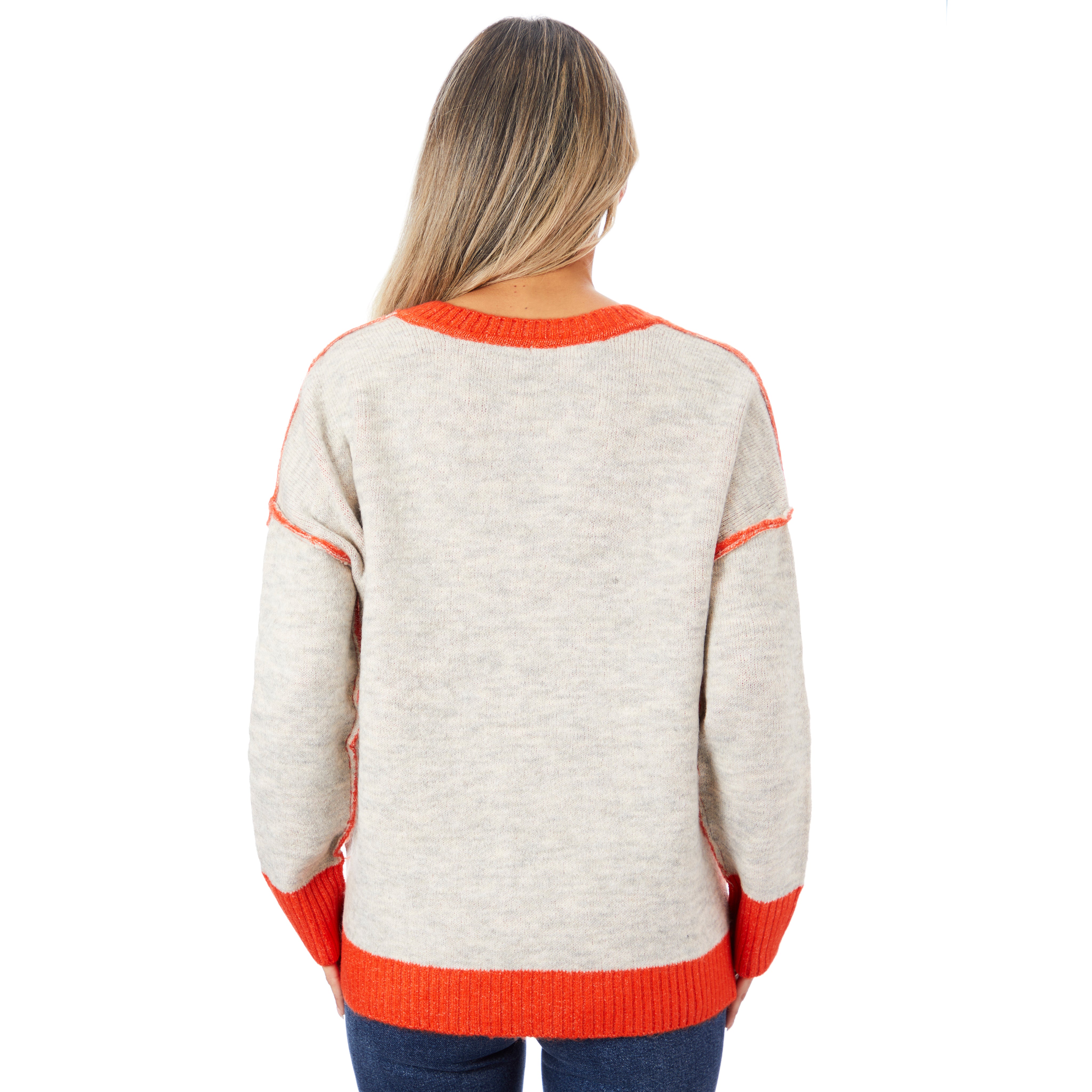 Expo Seam V-Neck Sweater - Denny's