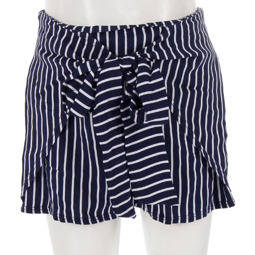 Tulip Short with Front Tie Stripe - Denny's