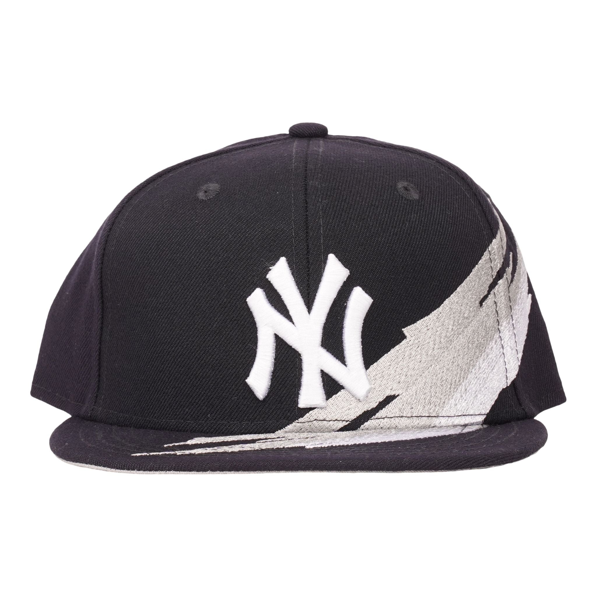 Youth Size Yankees 950 Brush - Denny's