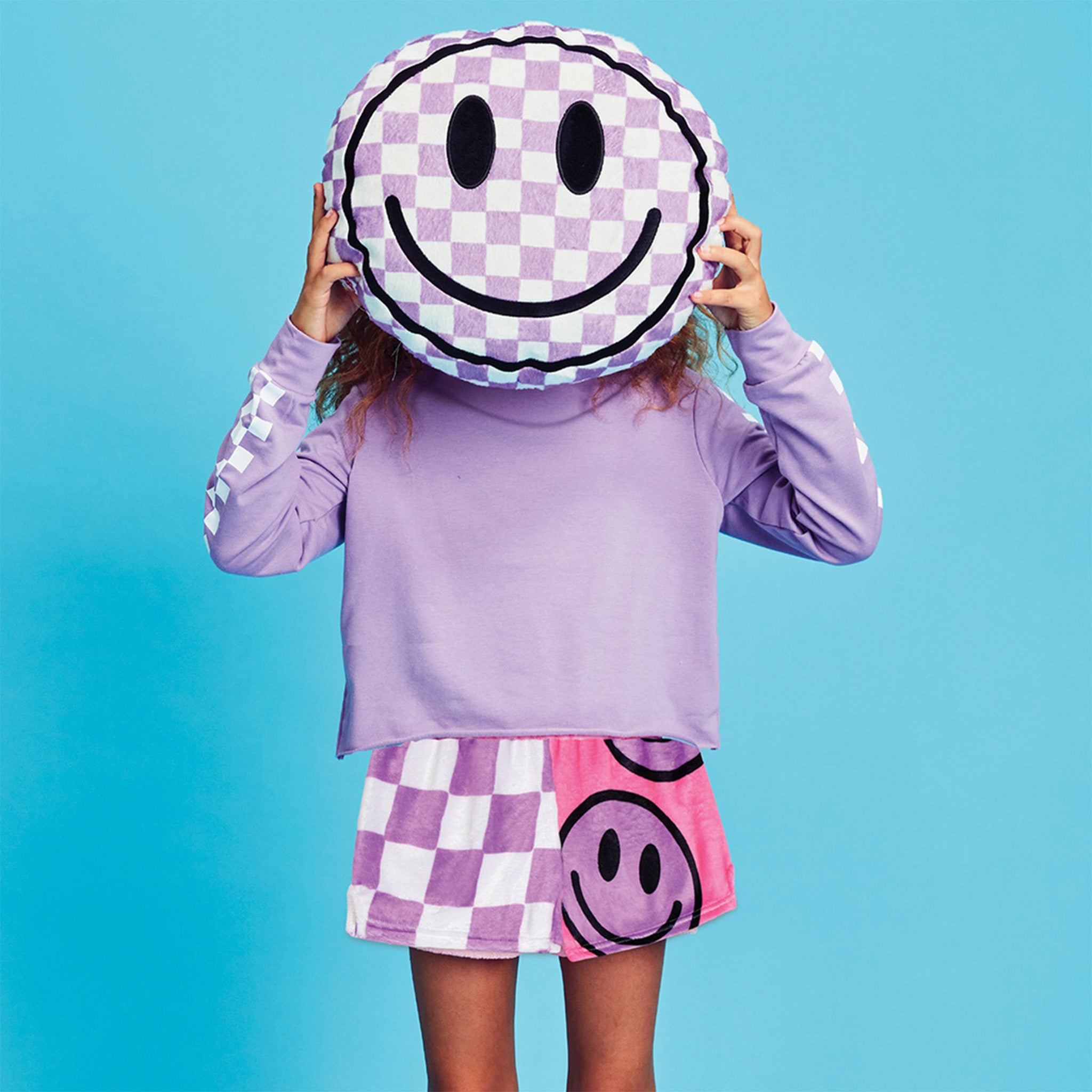 Checkered Smiles Lounge Short

One Size Fits Most 4-6 - Denny's