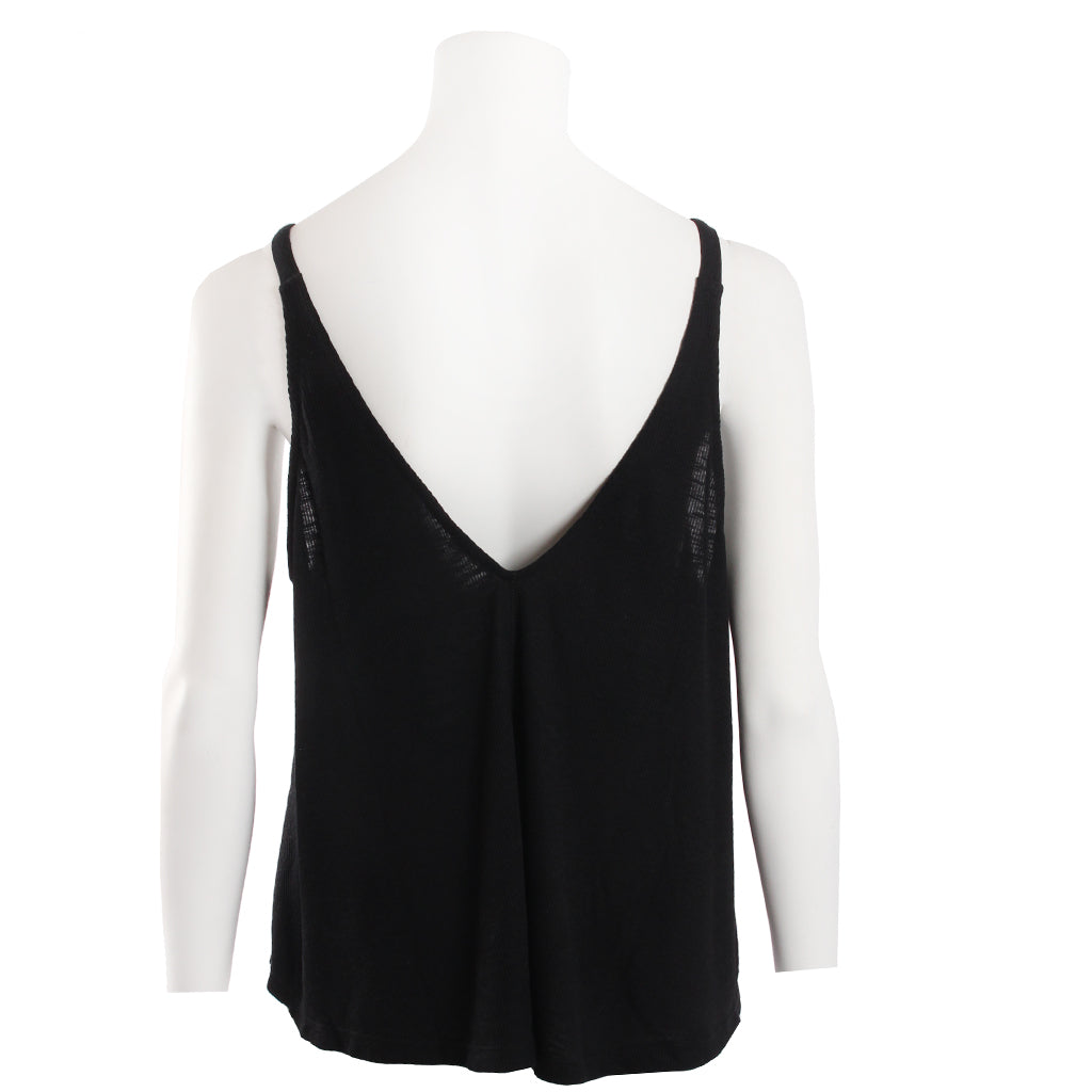 Dani Vneck Tank - Denny's